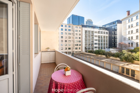 Appartement Lyon 6ème 3 pièce(s) 65.9 m2